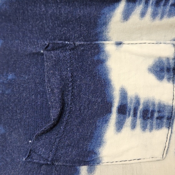 Two By Vince Camuto Soft Small Top - Picture 3 of 5